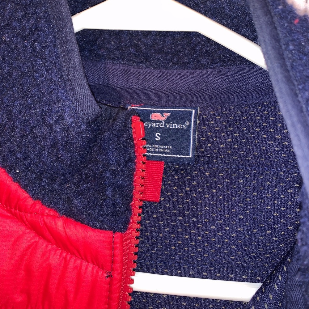 Men’s Vineyard Vines Vest - Size Small